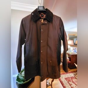 Men’s Barbour Jacket EUC Brown
Waxed Canvas Chest size 36 

Retails for $435.00